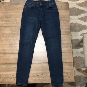 Women’s banana republic jeans (size 27 or 4)
